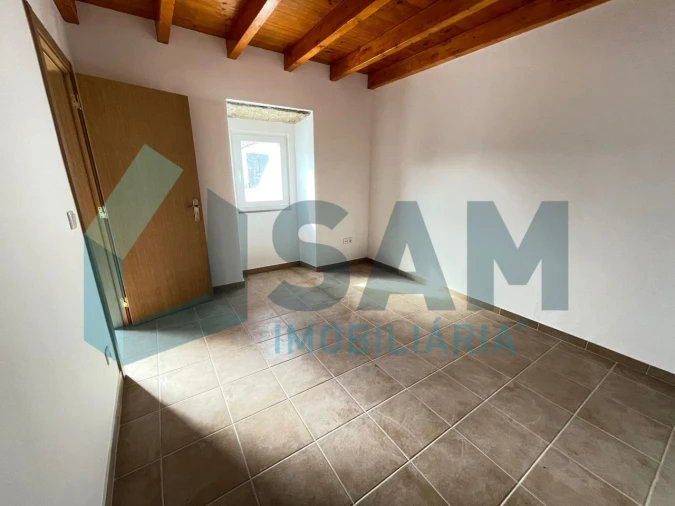 Moradia T2 para Venda em Reguengo Grande Foto 7