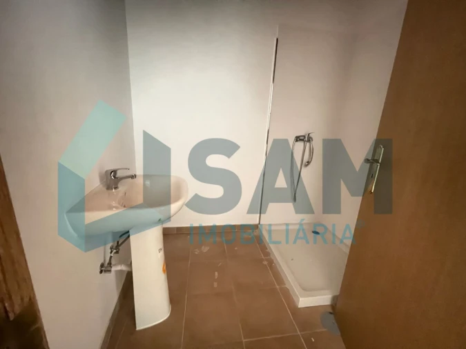 Moradia T2 para Venda em Reguengo Grande Foto 15