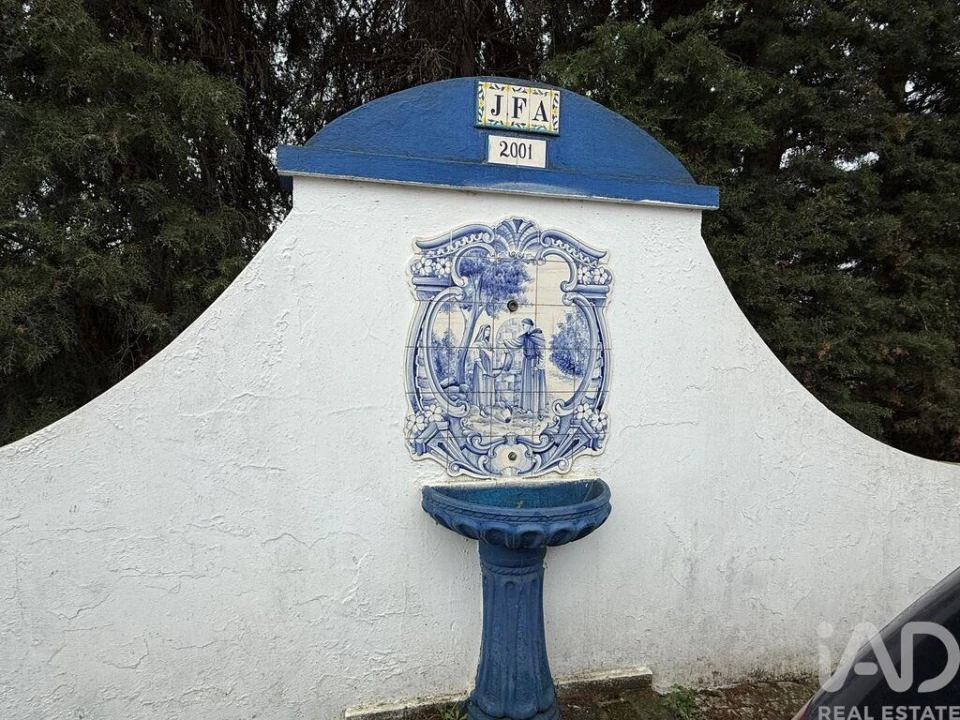 Moradia T2 para Venda em Alguber Foto 22