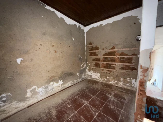 Moradia T2 para Venda em Alguber Foto 15