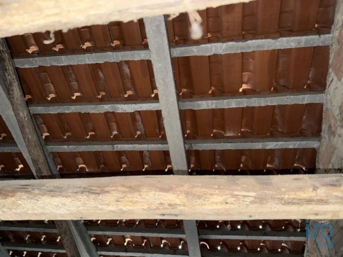 Moradia T2 para Venda em Alguber Foto 12