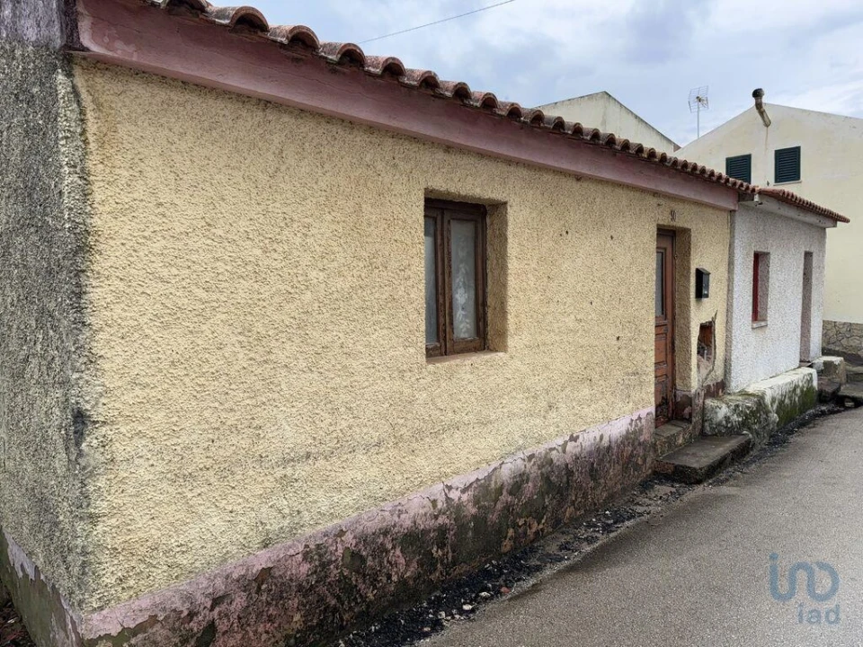 Moradia T2 para Venda em Alguber Foto 3