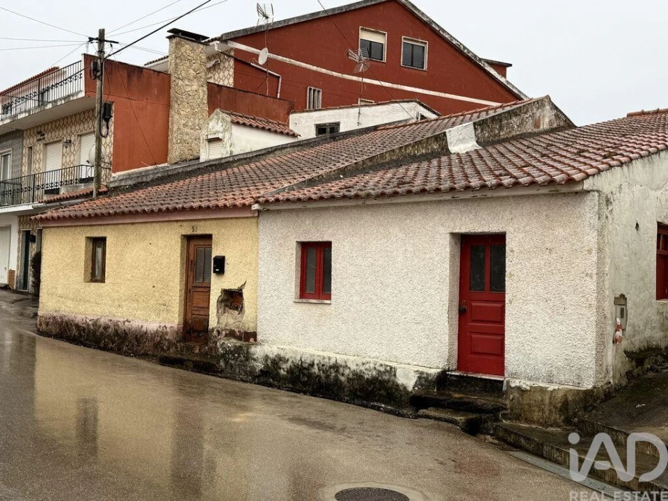 Moradia T2 para Venda em Alguber Foto 21