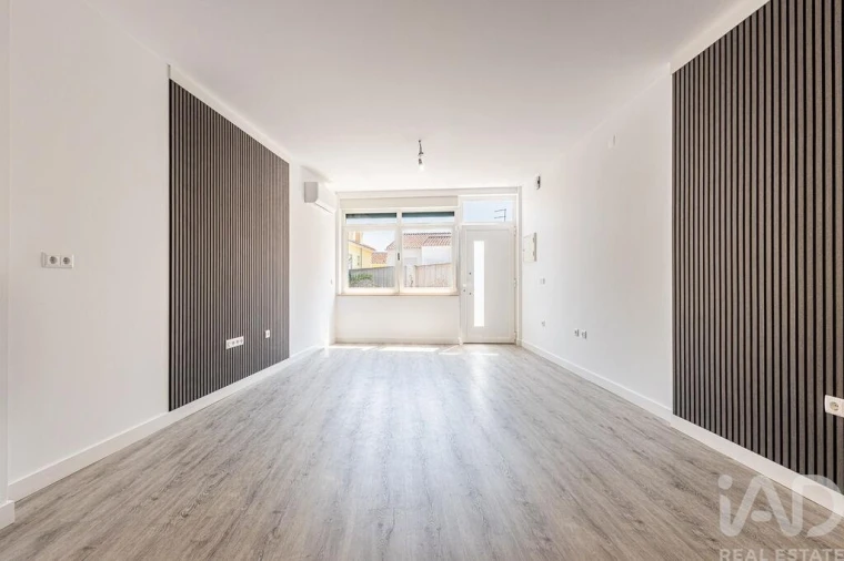 Apartamento T1 para Venda em Nadadouro Foto 17