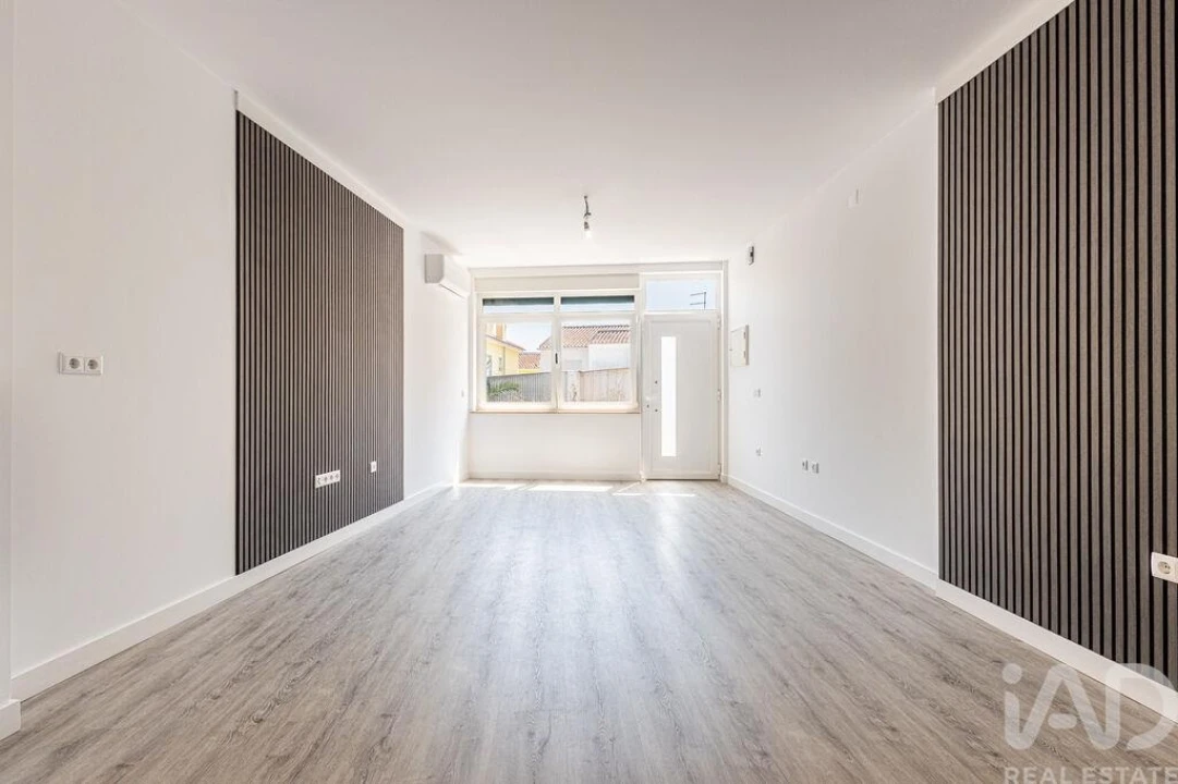 Apartamento T1 para Venda em Nadadouro Foto 17