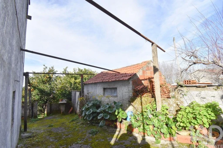 Moradia T2 para Venda em Vila Nova Foto 17