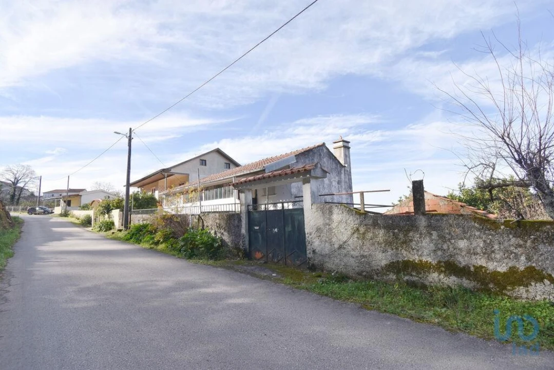 Moradia T2 para Venda em Vila Nova Foto 3