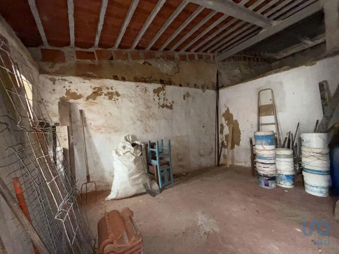 Moradia T2 para Venda em Alguber Foto 3