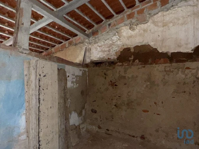 Moradia T2 para Venda em Alguber Foto 9