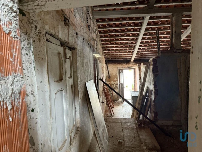 Moradia T2 para Venda em Alguber Foto 11