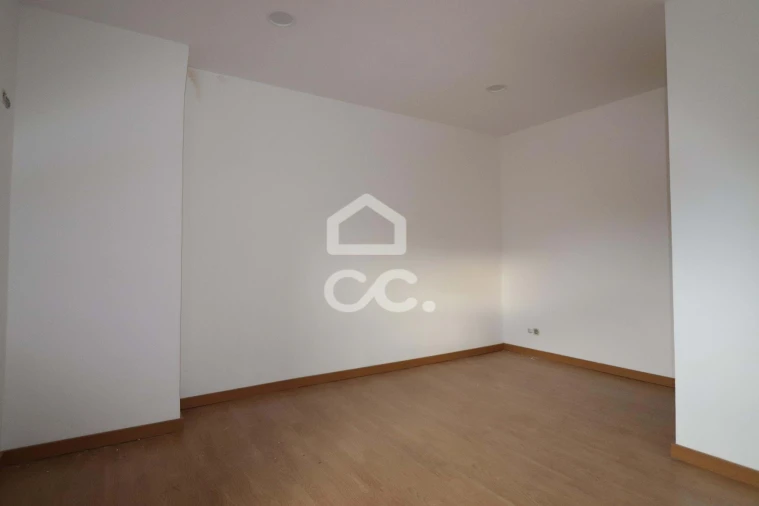 Moradia T4 para Venda em São Martinho de Árvore e Lamarosa Foto 14