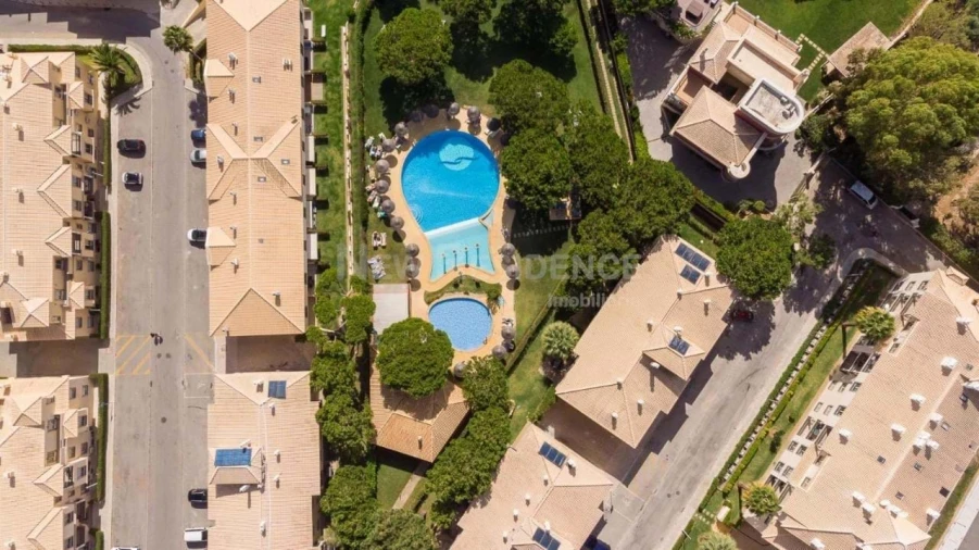 Apartamento T2 para Venda em Albufeira e Olhos de Água Foto 21