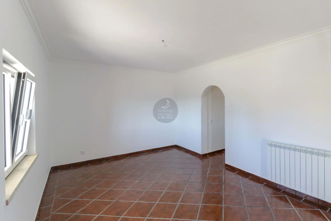 Moradia T9 para Arrendamento em Abitureiras Foto 11