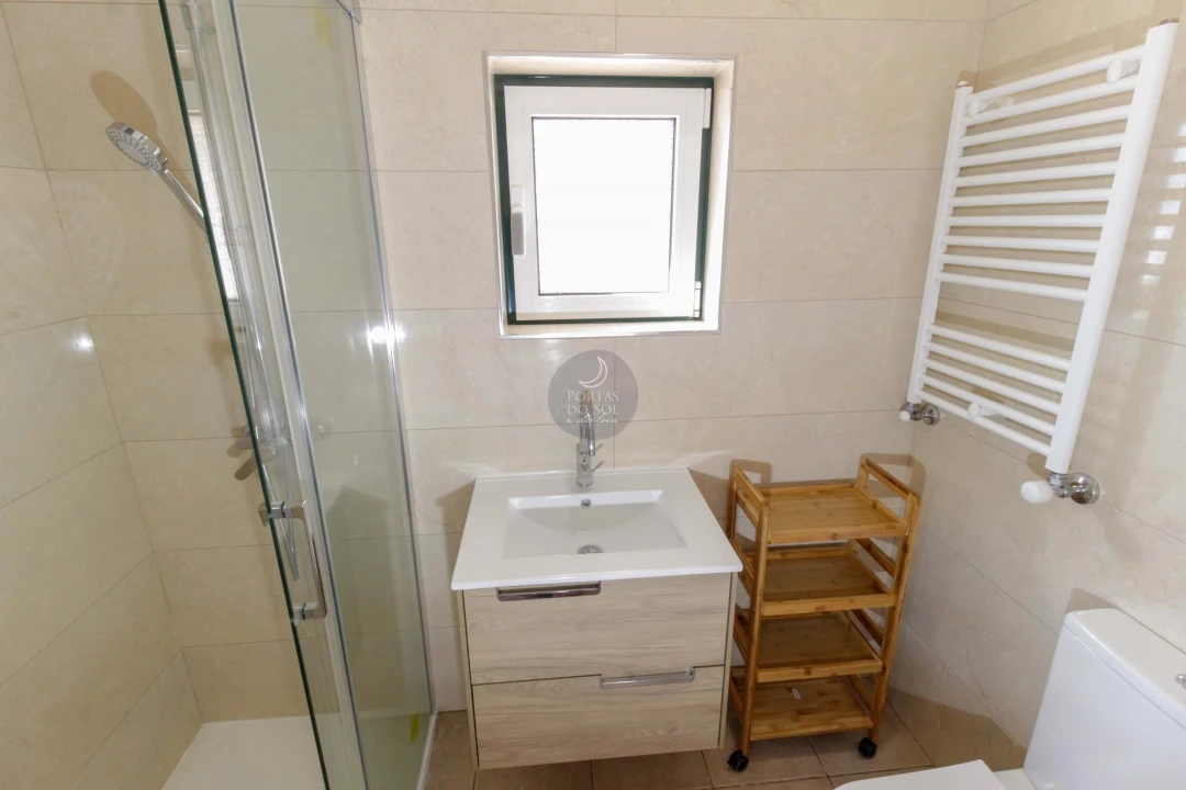 Moradia T9 para Arrendamento em Abitureiras Foto 20