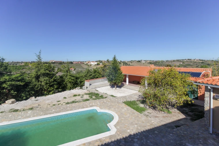 Moradia T9 para Arrendamento em Abitureiras Foto 36