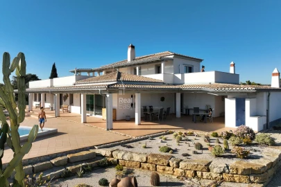 Moradia T4 para Venda em Conceição e Cabanas de Tavira