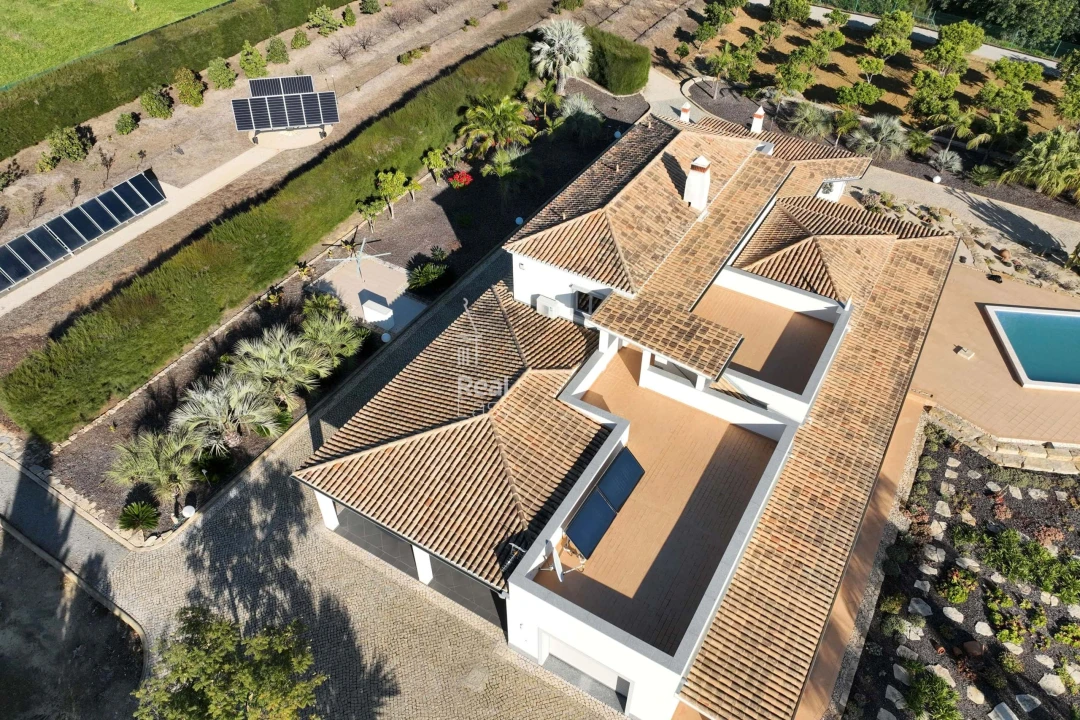 Moradia T4 para Venda em Conceição e Cabanas de Tavira Foto 4