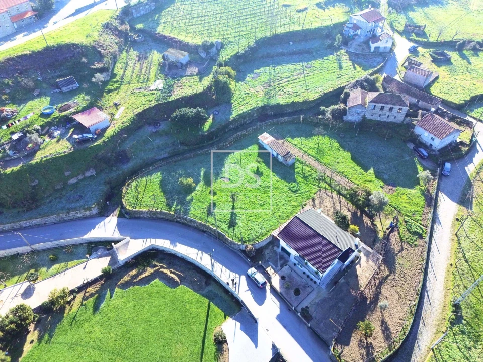 Terreno para Venda em Avessadas e Rosém Foto 9