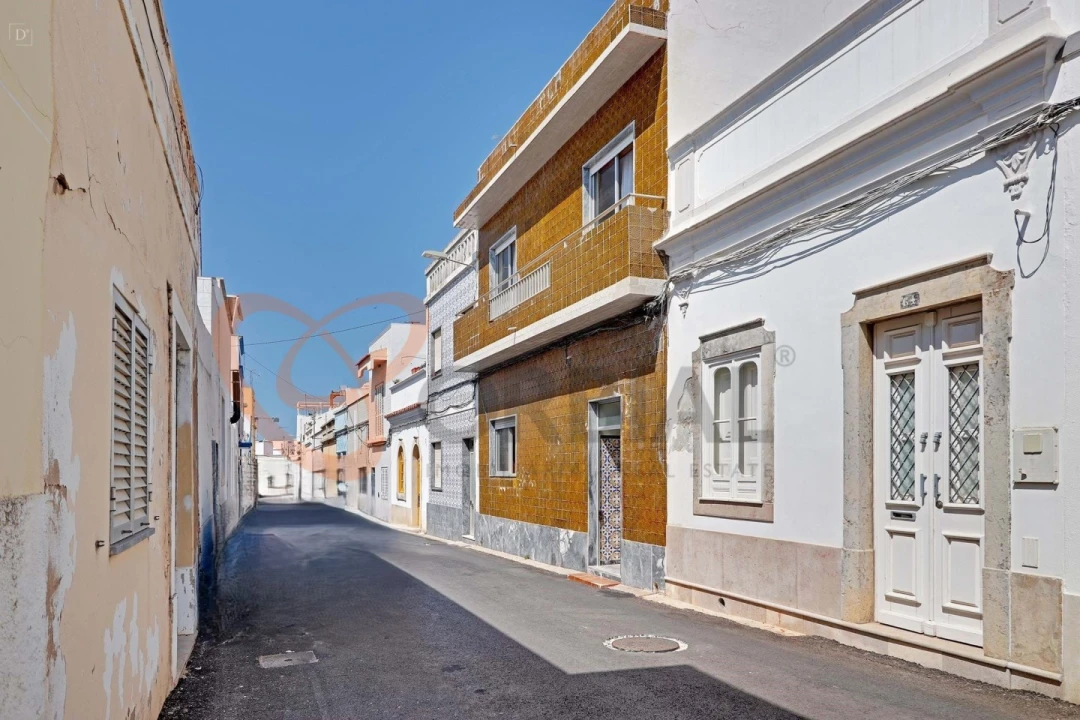 Moradia T3 para Venda em Olhão Foto 1