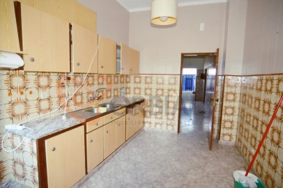 Moradia T3 para Venda em Olhão
