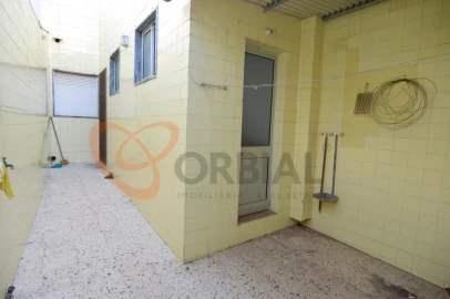 Moradia T3 para Venda em Olhão