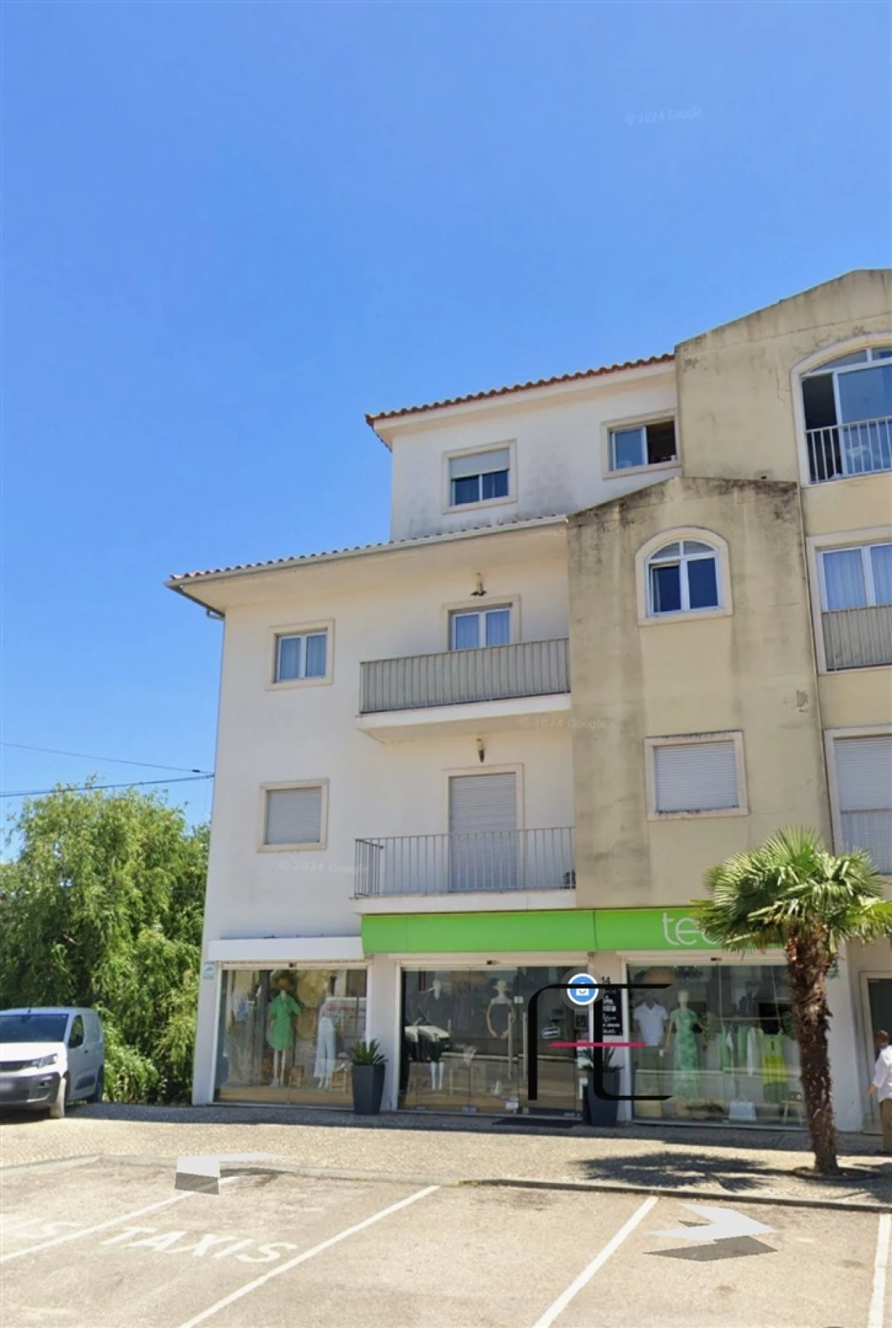 Apartamento T3 para Venda em Caxarias Foto 1