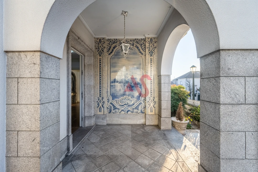 Moradia T4 para Venda em Oliveira, São Paio e São Sebastião Foto 29