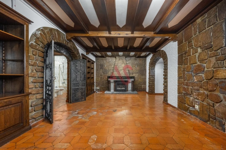 Moradia T4 para Venda em Oliveira, São Paio e São Sebastião Foto 23