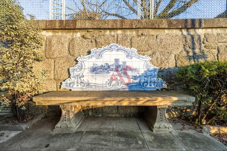 Moradia T4 para Venda em Oliveira, São Paio e São Sebastião Foto 25