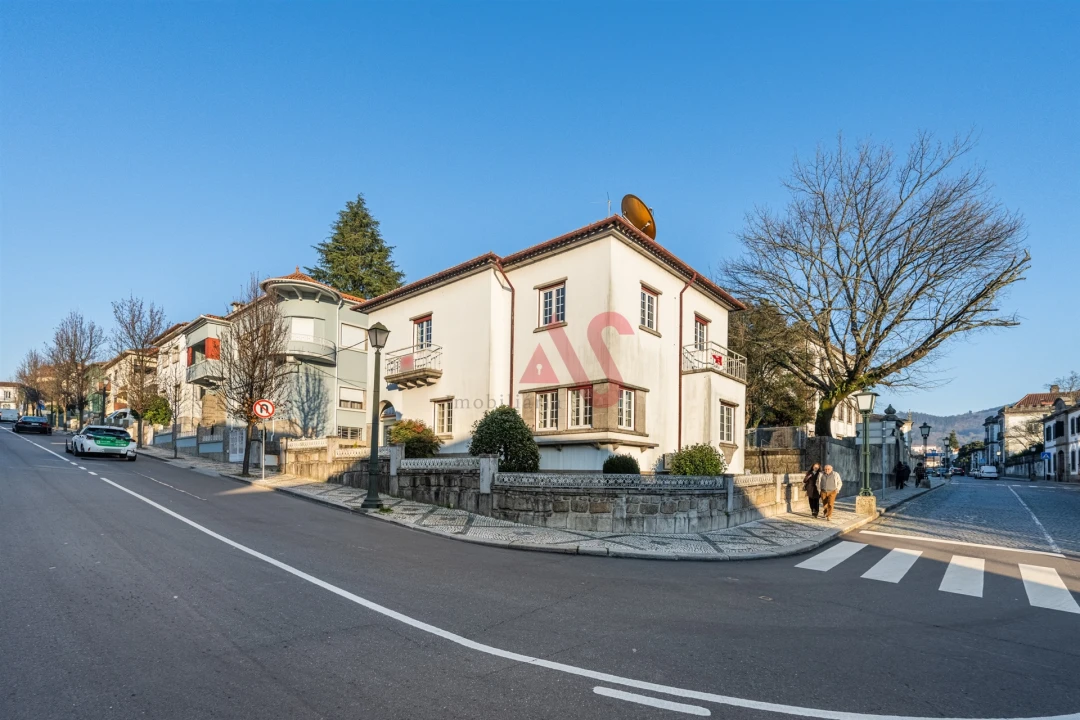 Moradia T4 para Venda em Oliveira, São Paio e São Sebastião Foto 31