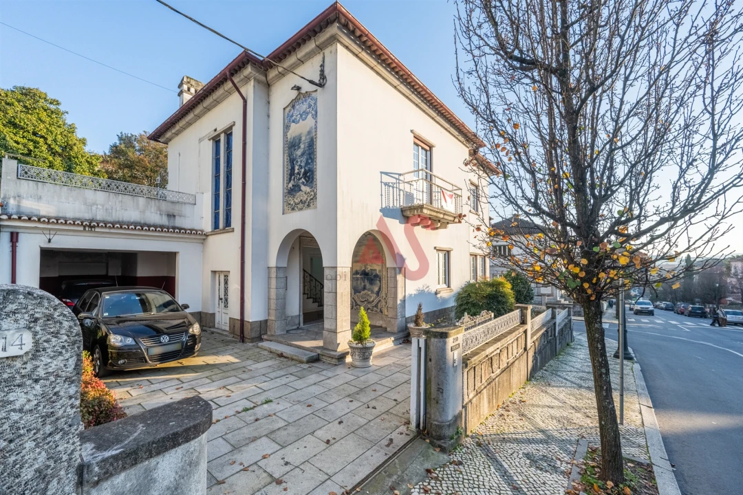 Moradia T4 para Venda em Oliveira, São Paio e São Sebastião Foto 30