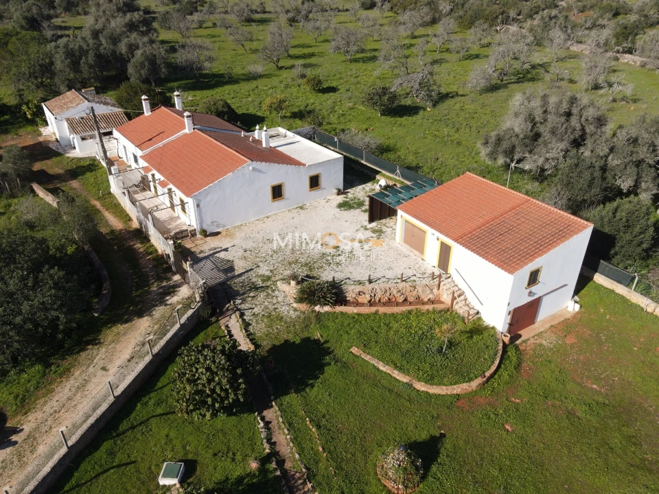 Quinta T4 para Venda em Bensafrim e Barão de São João Foto 58