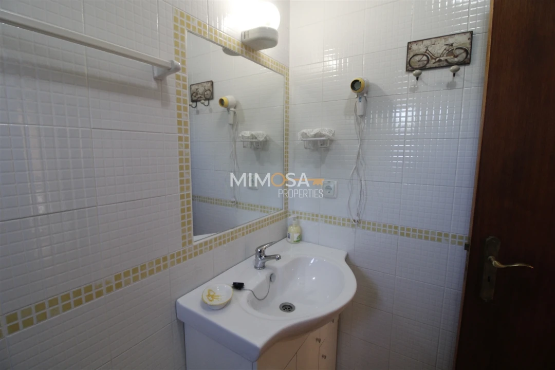 Quinta T4 para Venda em Bensafrim e Barão de São João Foto 35