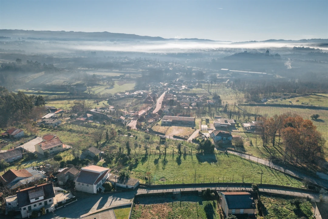 Terreno para Venda em Golães Foto 7
