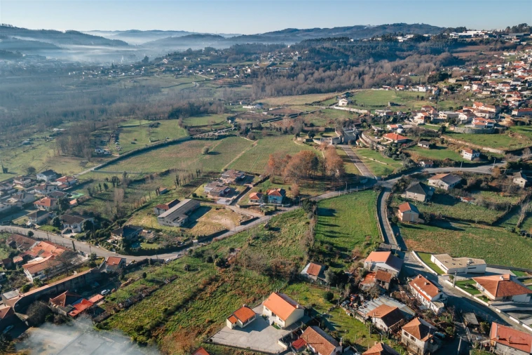 Terreno para Venda em Golães Foto 5