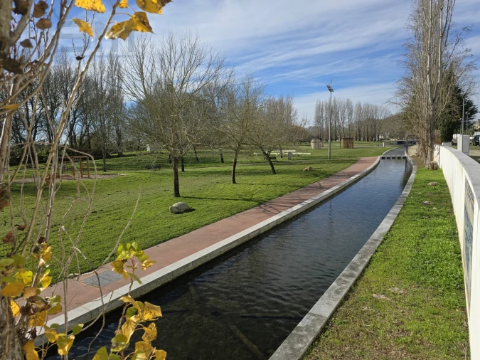 Moradia T4 para Venda em Vila Nova da Barquinha Foto 38