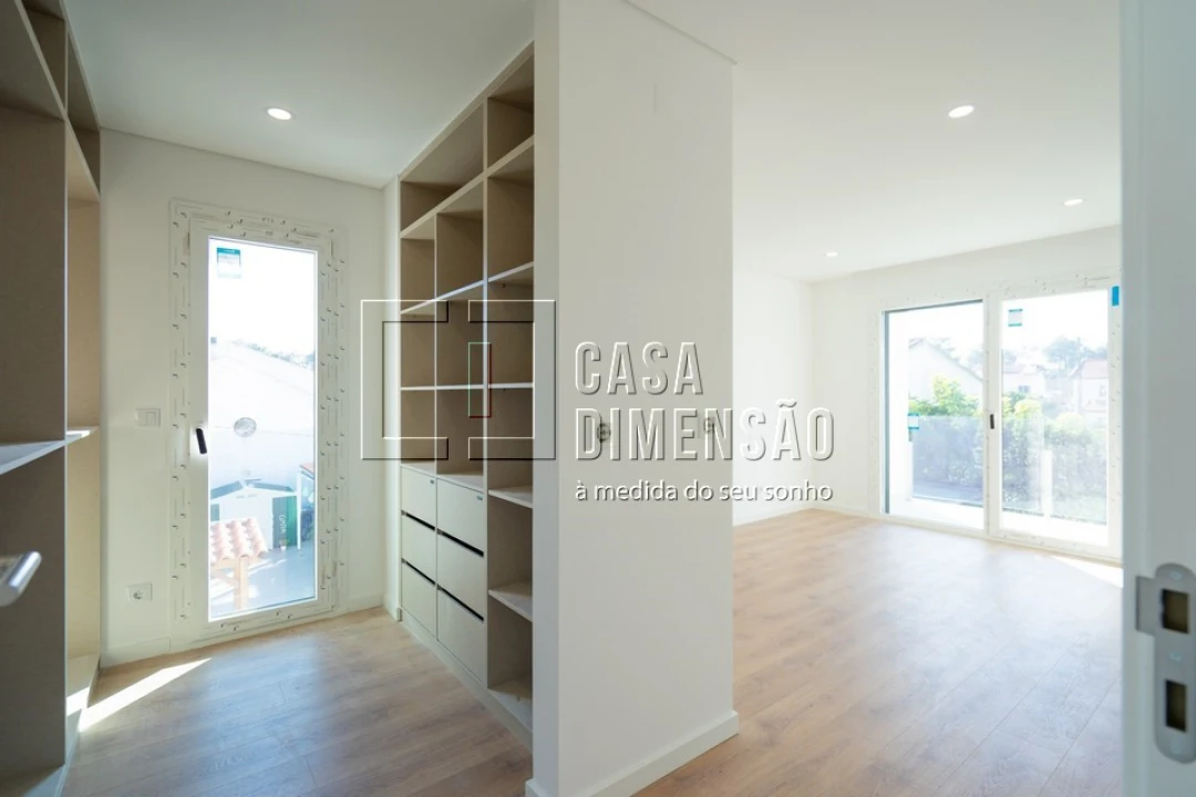 Moradia T4 para Venda em Charneca de Caparica e Sobreda Foto 22