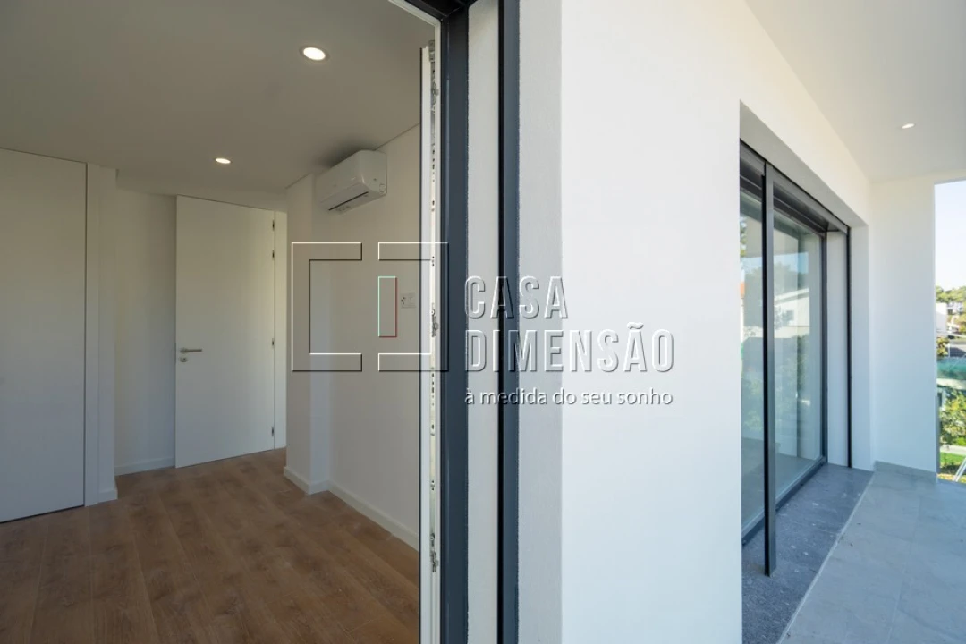 Moradia T4 para Venda em Charneca de Caparica e Sobreda Foto 40
