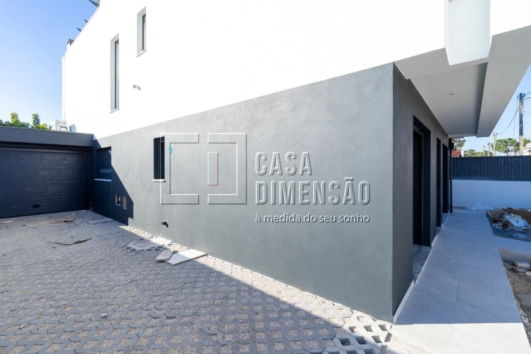 Moradia T4 para Venda em Charneca de Caparica e Sobreda Foto 45