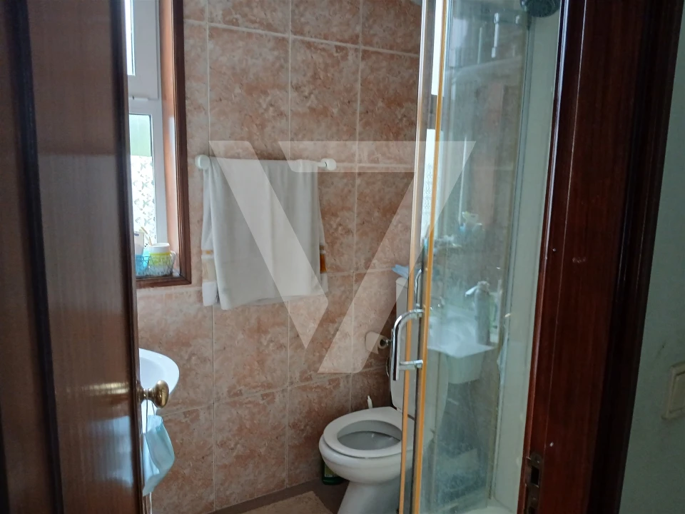 Moradia T0 para Venda em Baguim do Monte (Rio Tinto) Foto 10