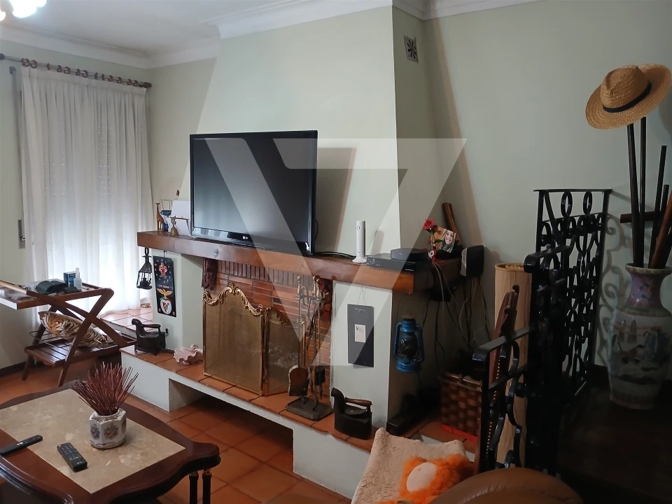 Moradia T0 para Venda em Baguim do Monte (Rio Tinto) Foto 11