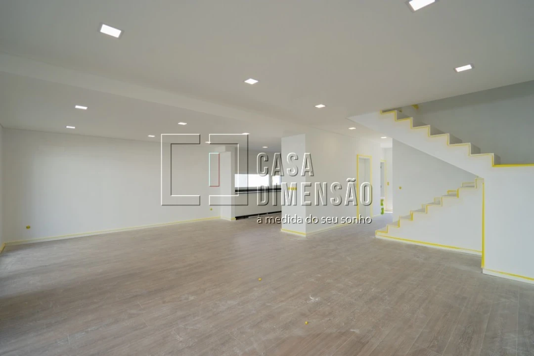 Moradia T4 para Venda em Corroios Foto 10