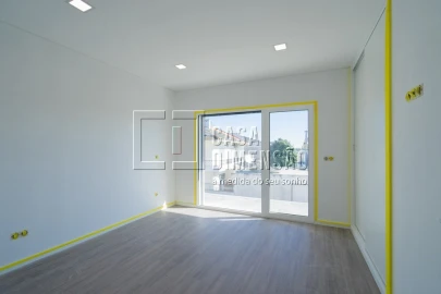 Moradia T4 para Venda em Corroios
