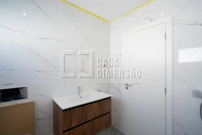 Moradia T4 para Venda em Corroios