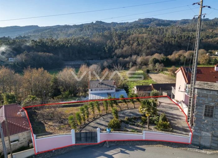 Terreno para Venda em Sande, Vilarinho, Barros e Gomide