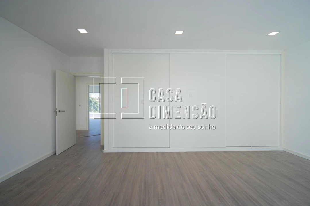 Moradia T4 para Venda em Corroios Foto 34