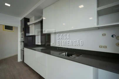 Moradia T4 para Venda em Corroios
