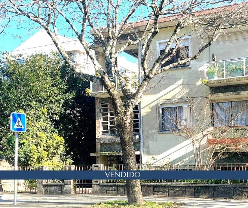 Apartamento T4 para Venda em Ramalde Foto 1