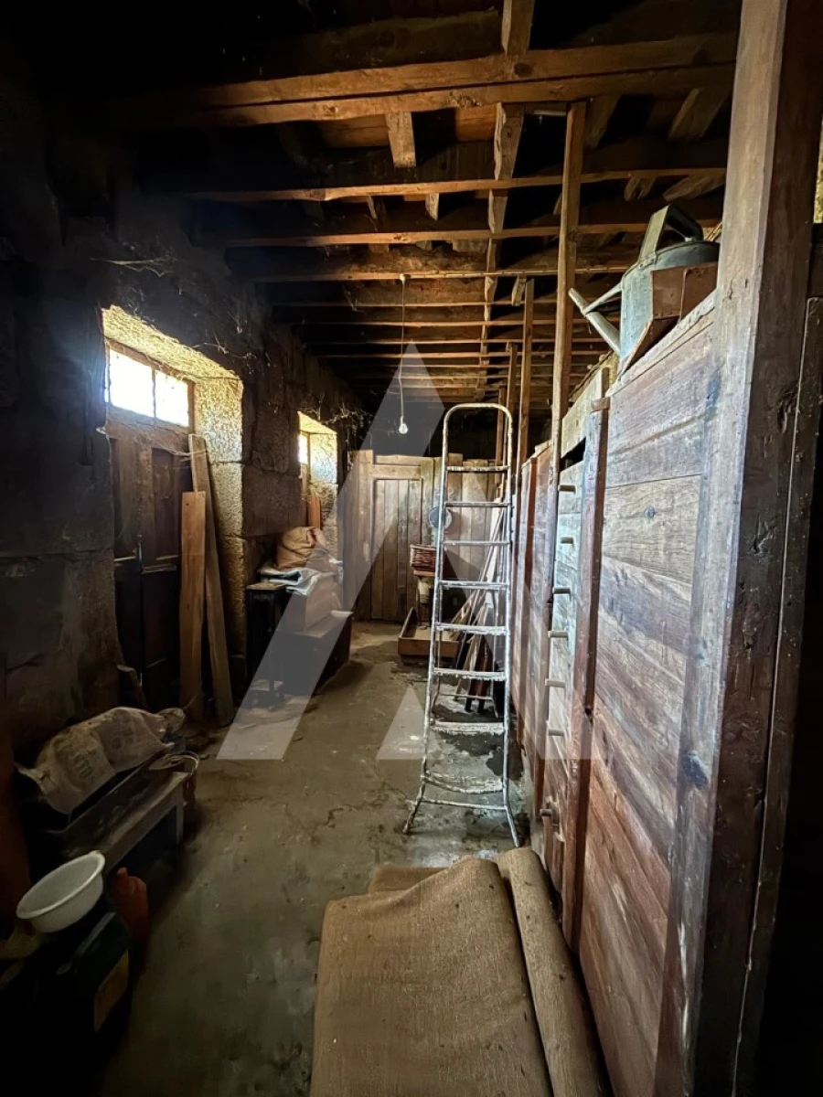 Moradia T6 para Venda em Rio Torto e Lagarinhos Foto 18