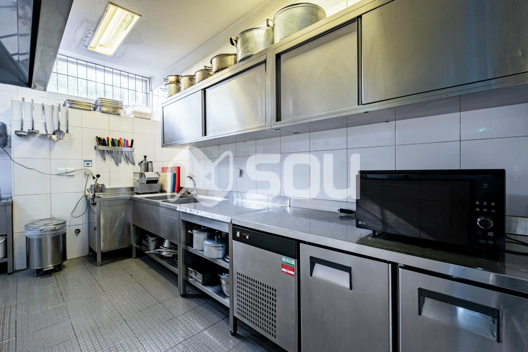 Negócio para Venda em Cidade da Maia Foto 19